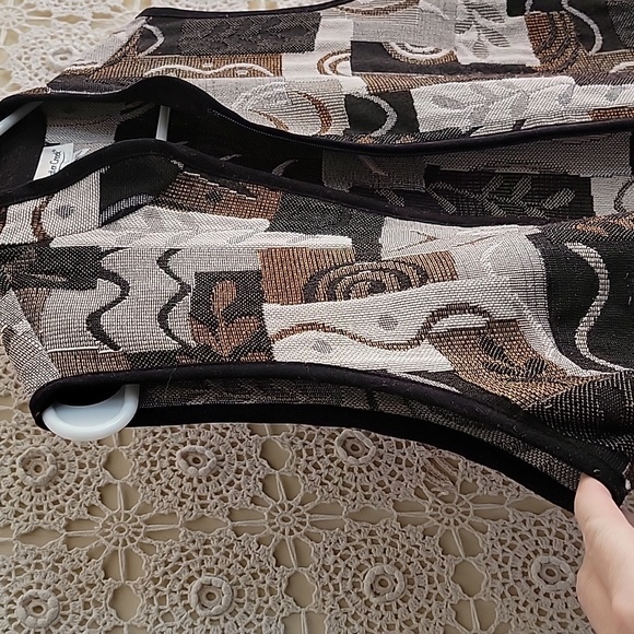 Womens vest - Picture 2 of 6